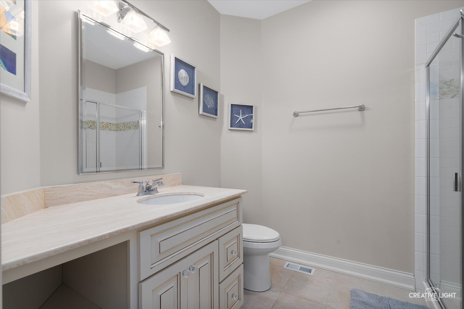 228 W Franklin Avenue Property Photo 34