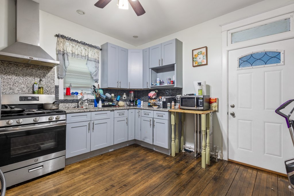 10408 S Avenue J Property Photo 14