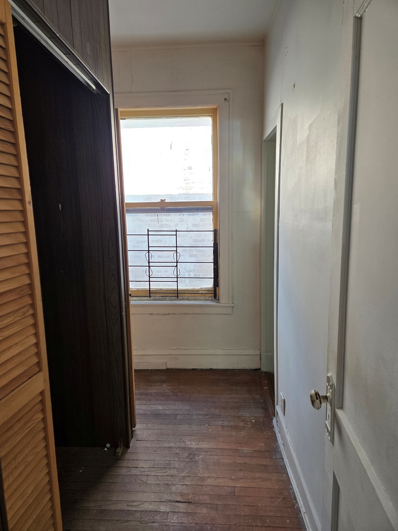 7919 S Kenwood Avenue Property Photo 11