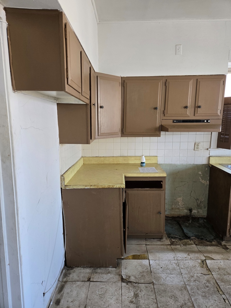 7919 S Kenwood Avenue Property Photo 28