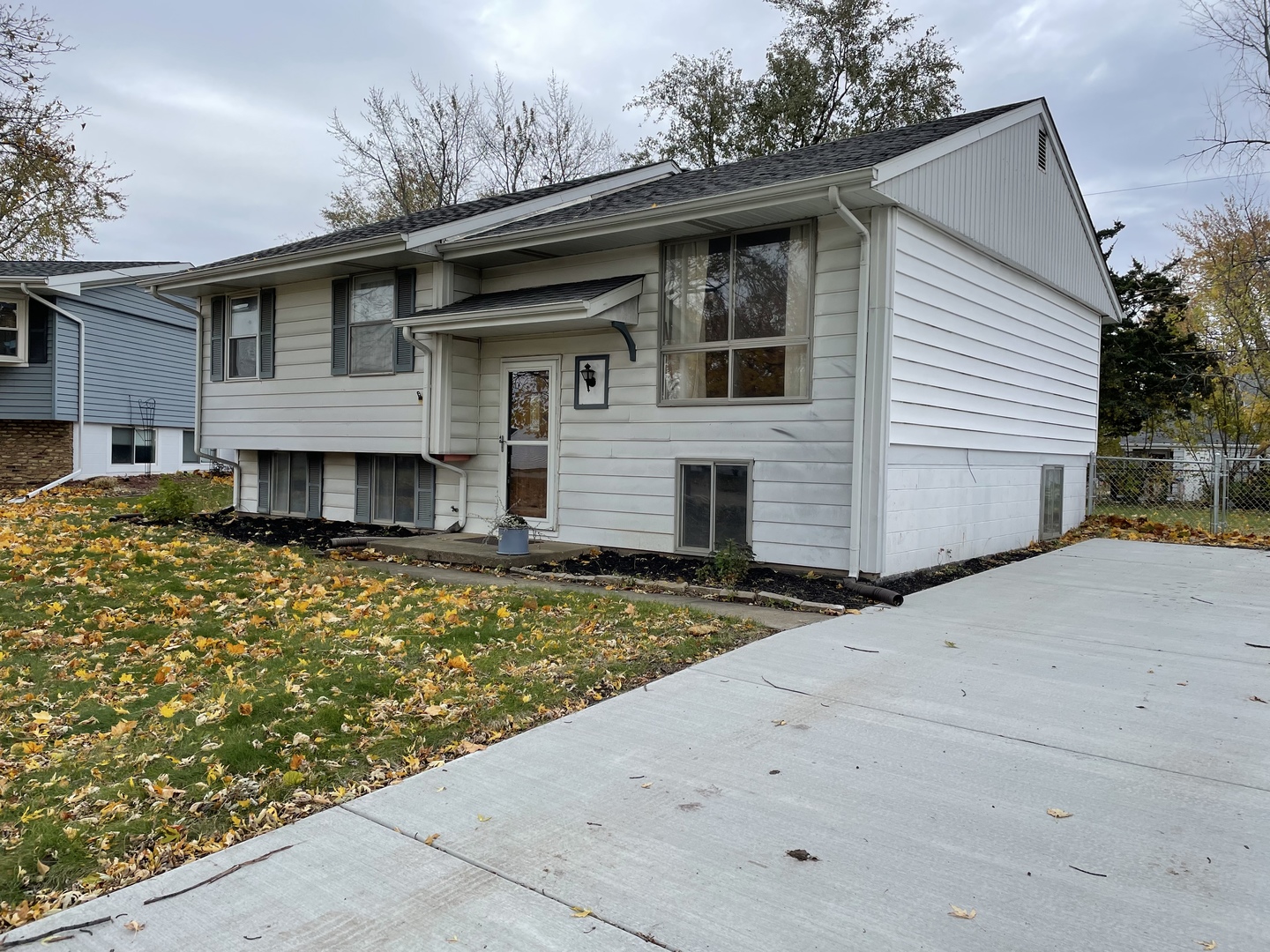 1323 Dogwood Lane Property Photo