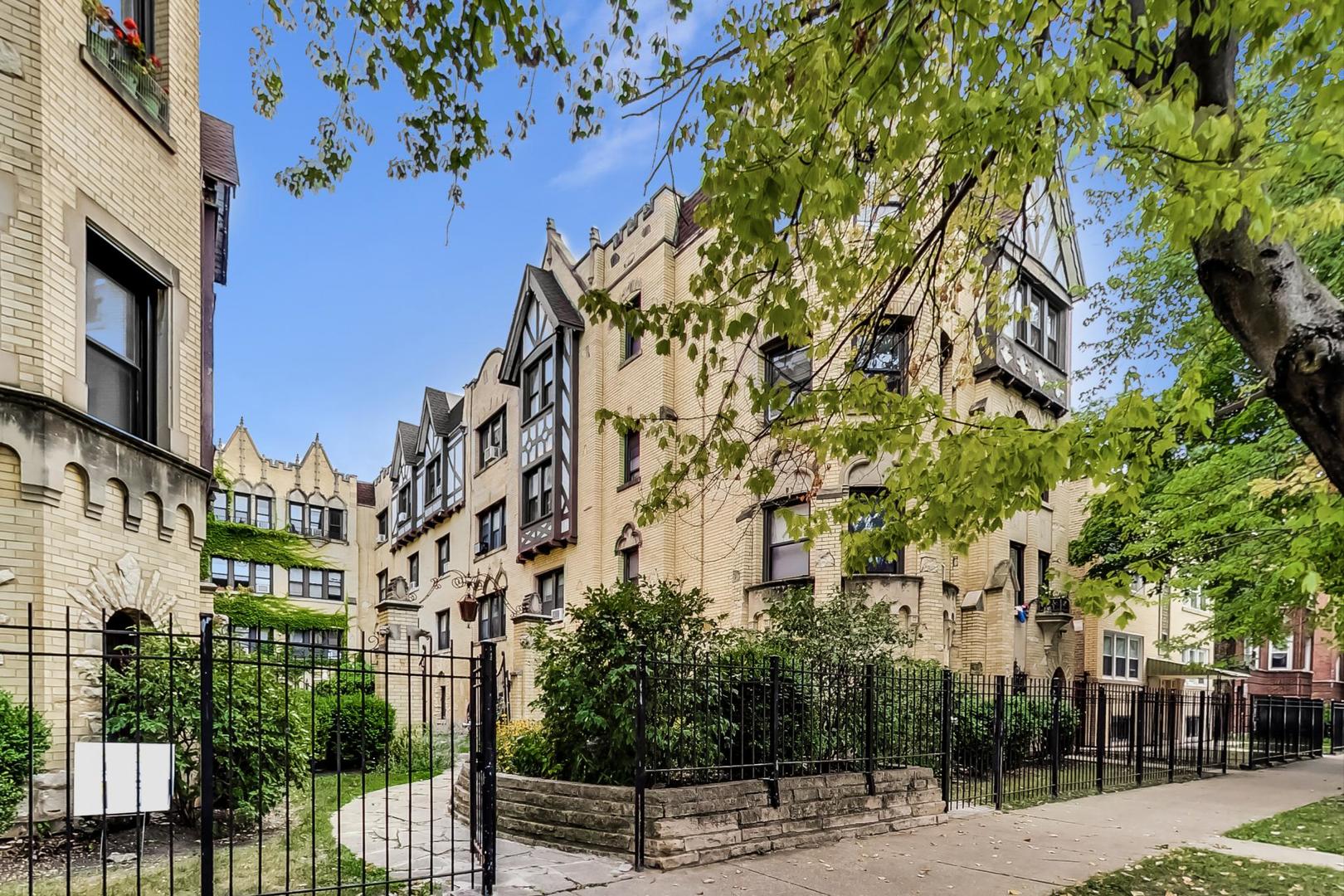 5655 N Spaulding Avenue 3e Property Photo