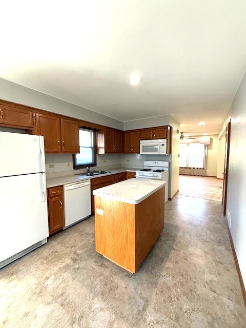 10952 S Avenue E Property Photo 7