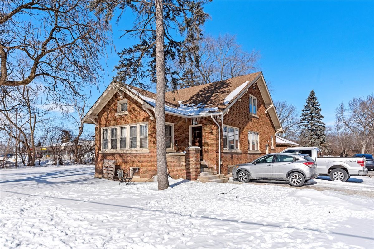 128 W Washington Street Property Photo