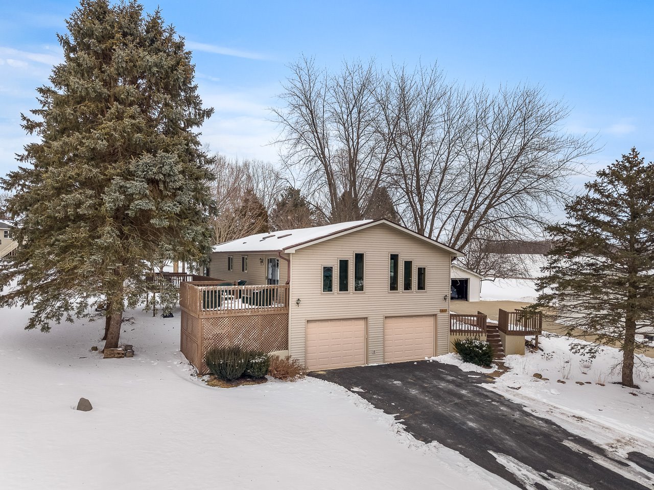 1559 Pier Drive Property Photo