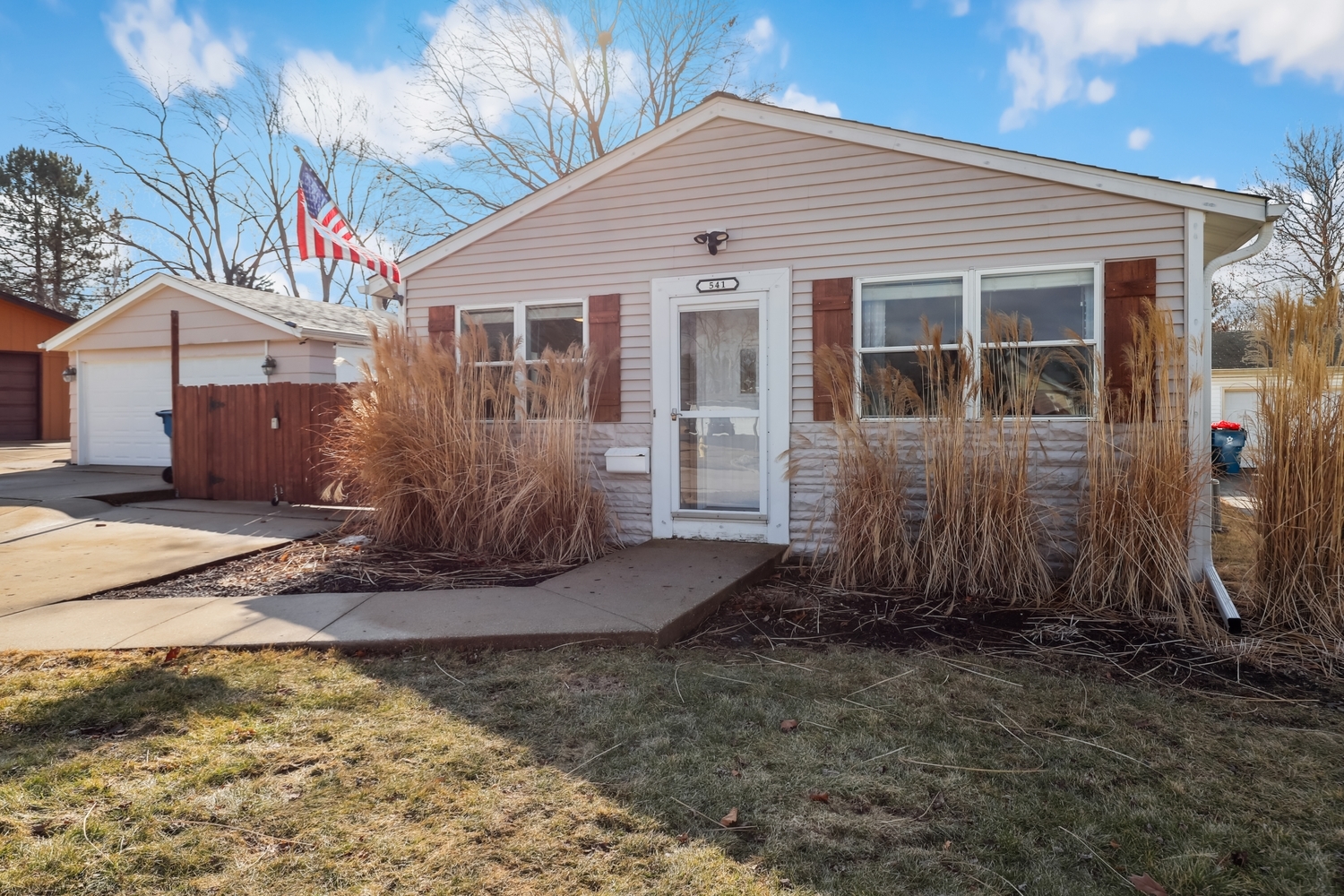 541 Charles Court Property Photo