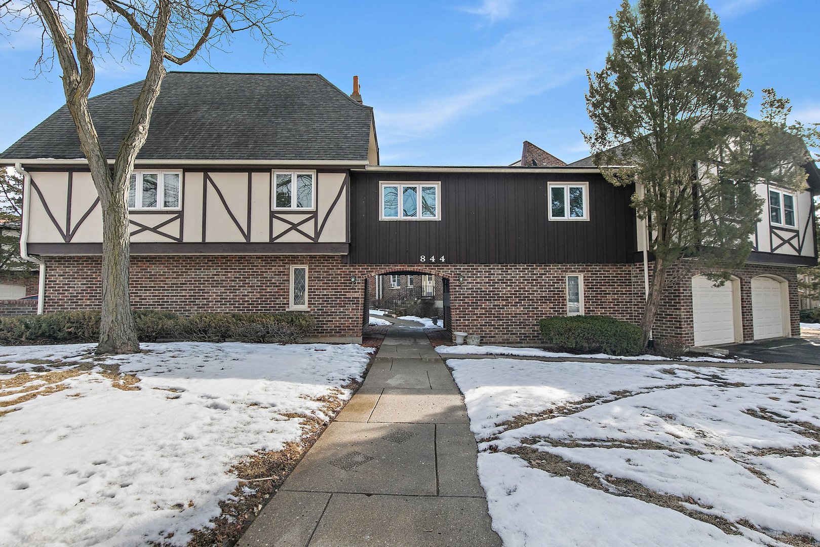 844 Village Quarter Road B1 Property Photo