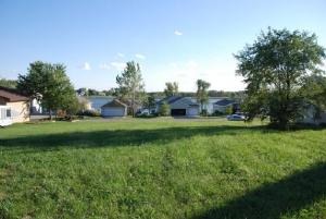 203 Ne Candlewick Drive Property Photo 2