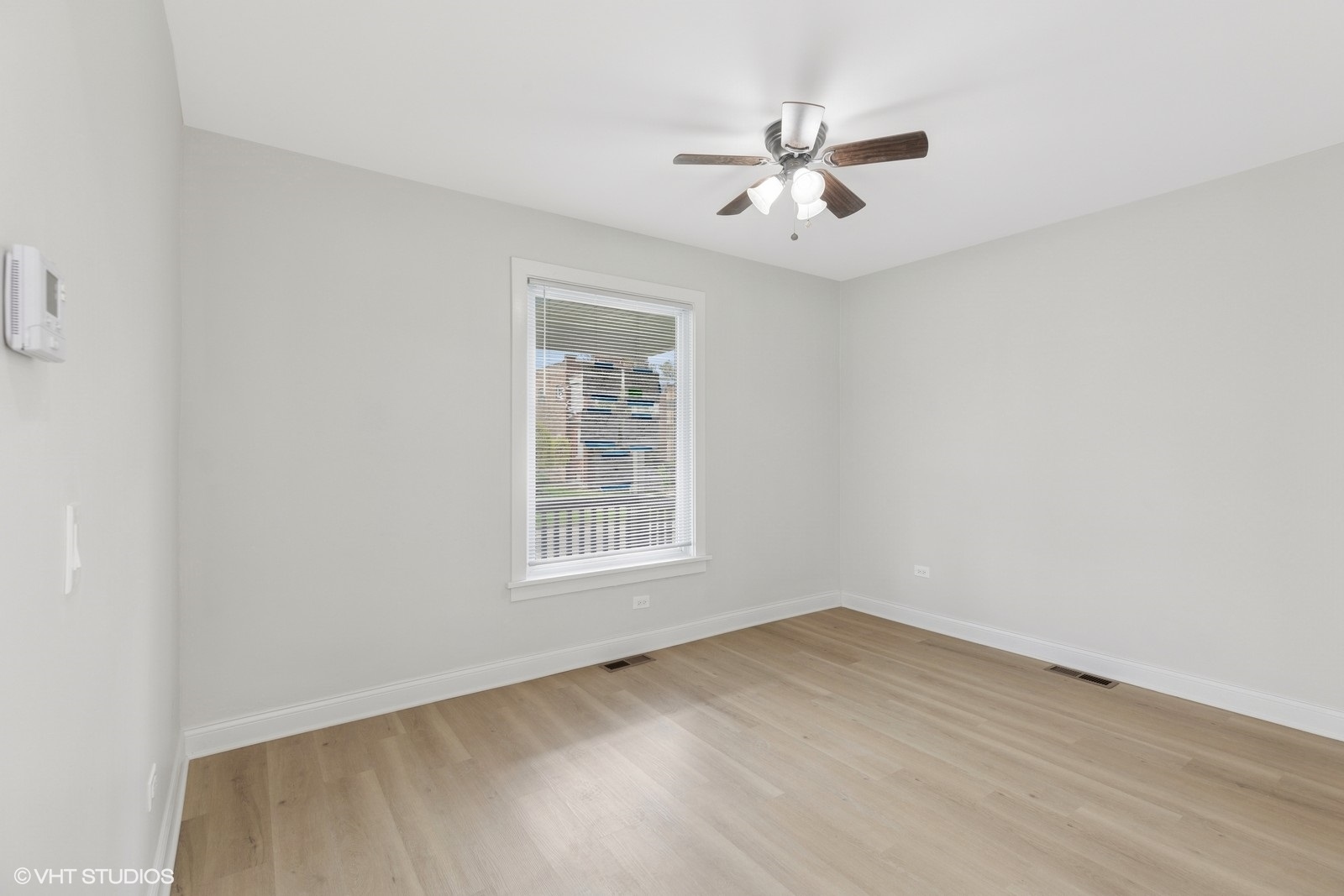 81 W 15th Street Property Photo 3