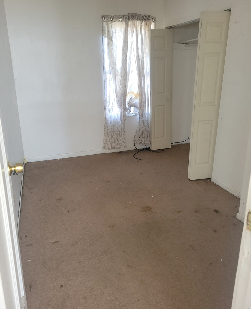 6207 S Damen Avenue Property Photo 7