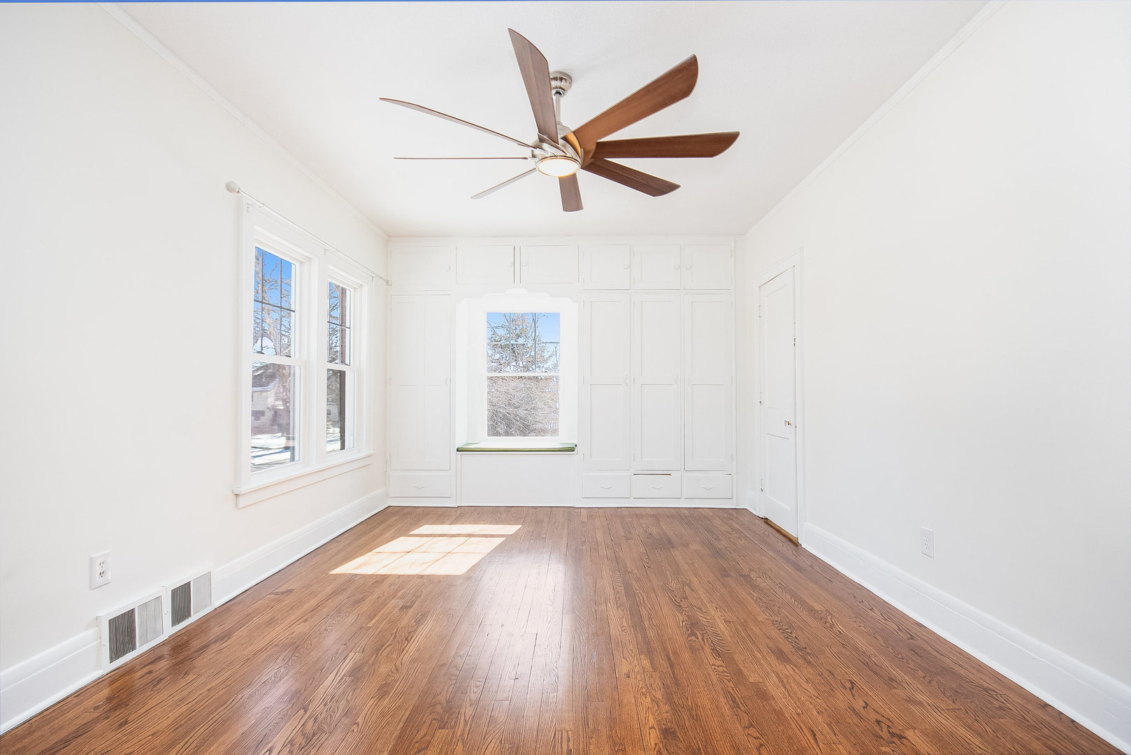 895 S Greenwood Avenue Property Photo 12
