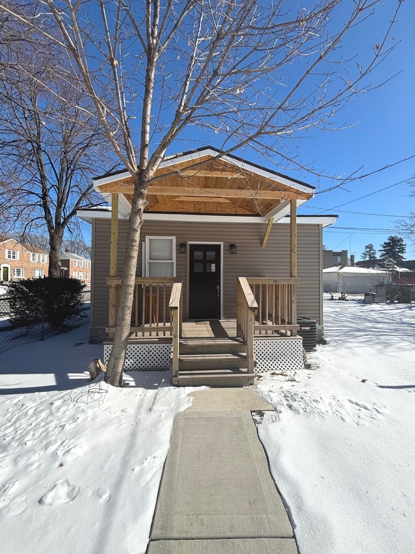 Chatham Real Estate Listings Main Image
