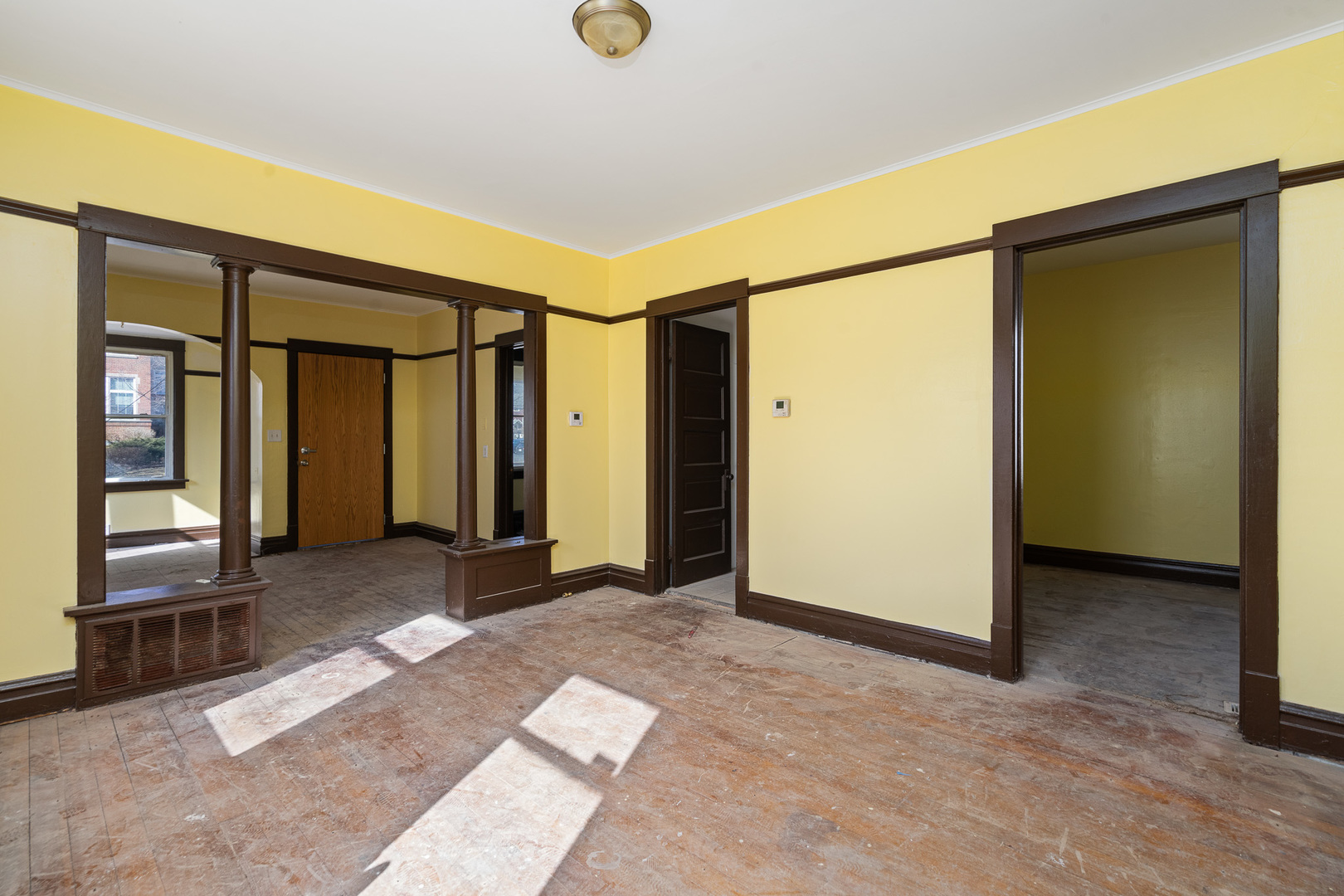 411 N Arlington Heights Road Property Photo 2