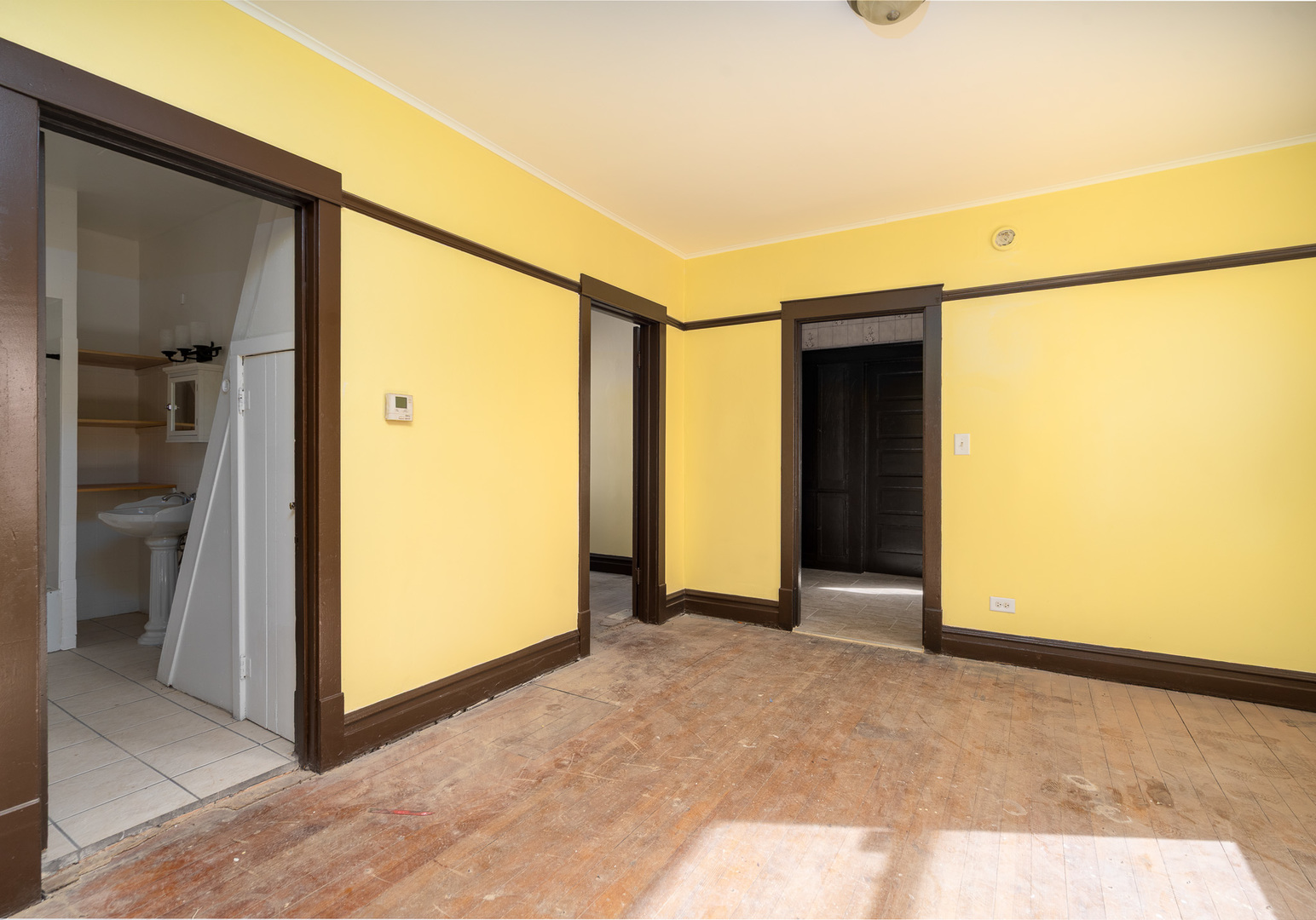411 N Arlington Heights Road Property Photo 4
