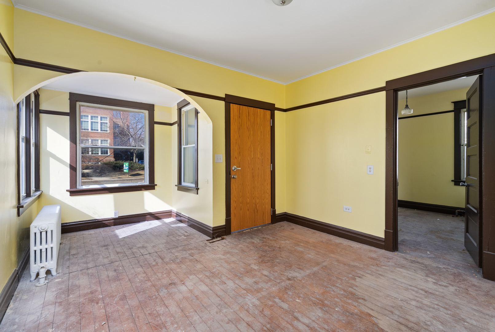 411 N Arlington Heights Road Property Photo 5