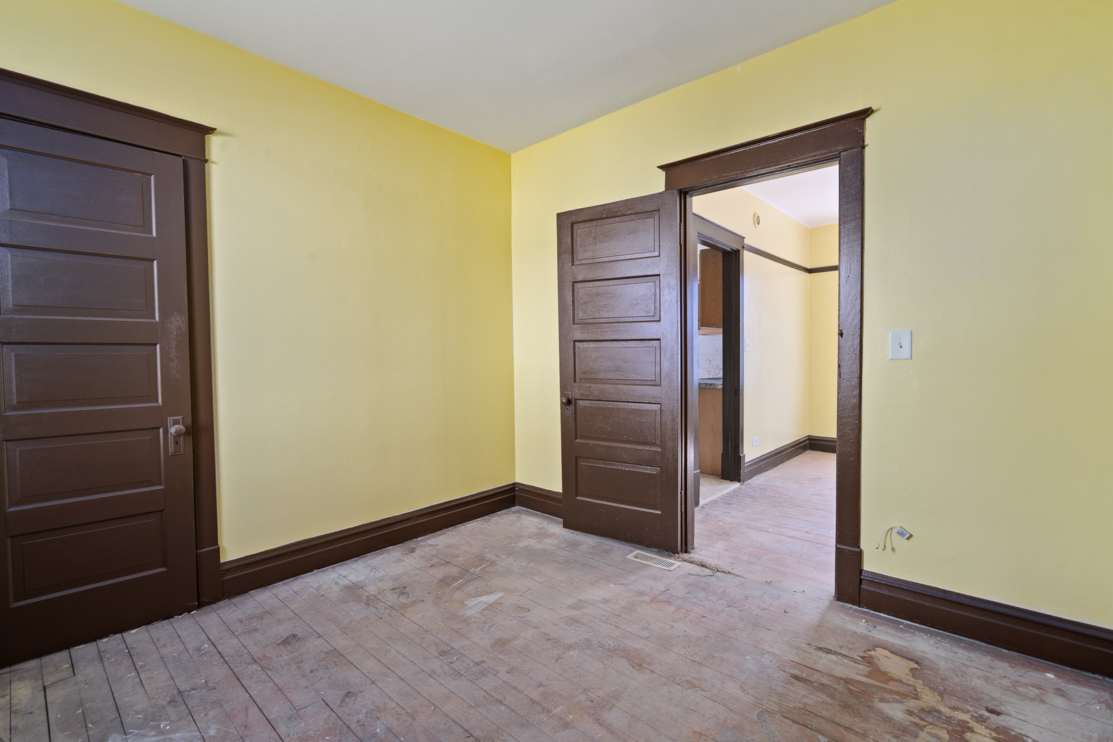 411 N Arlington Heights Road Property Photo 16