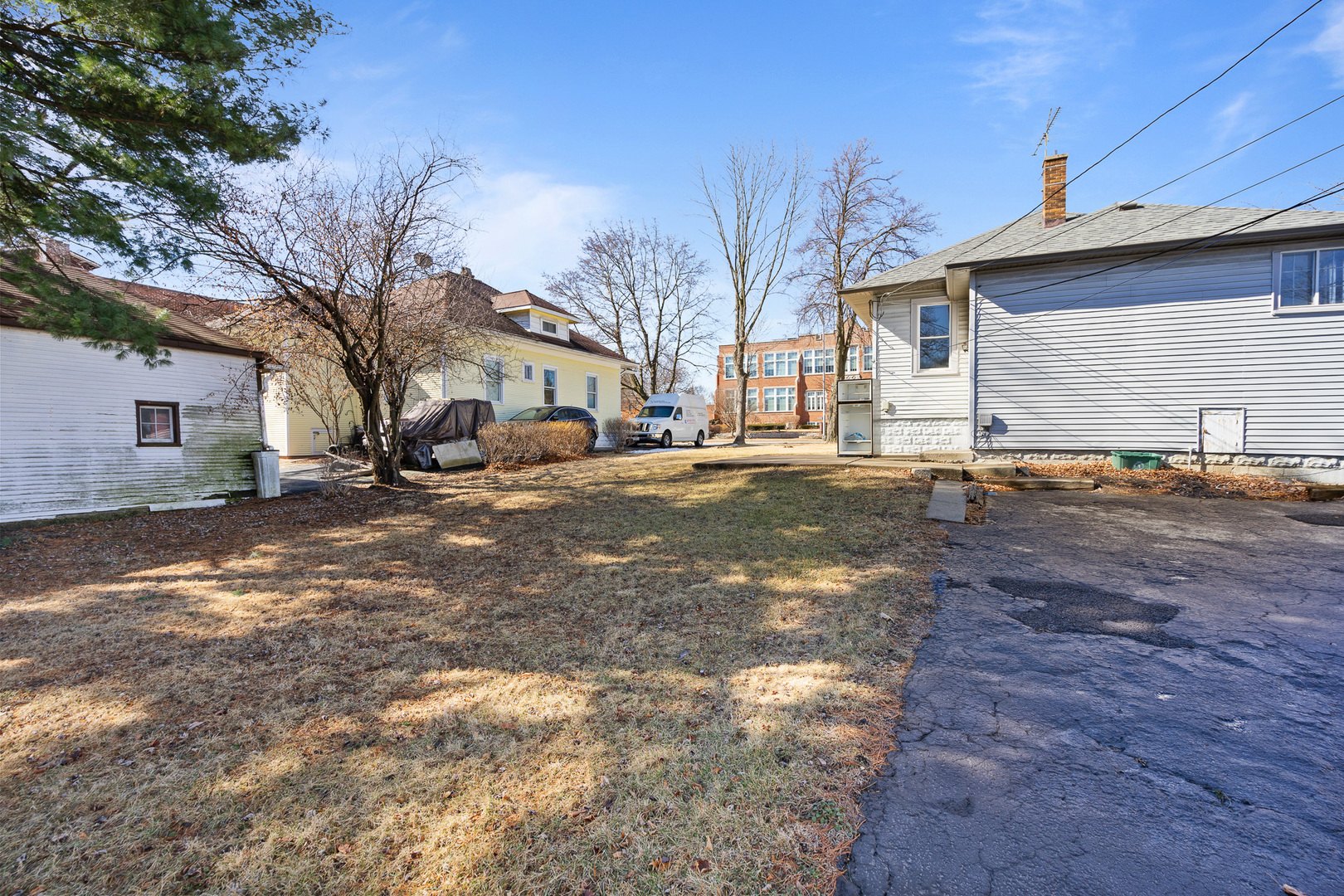 411 N Arlington Heights Road Property Photo 21