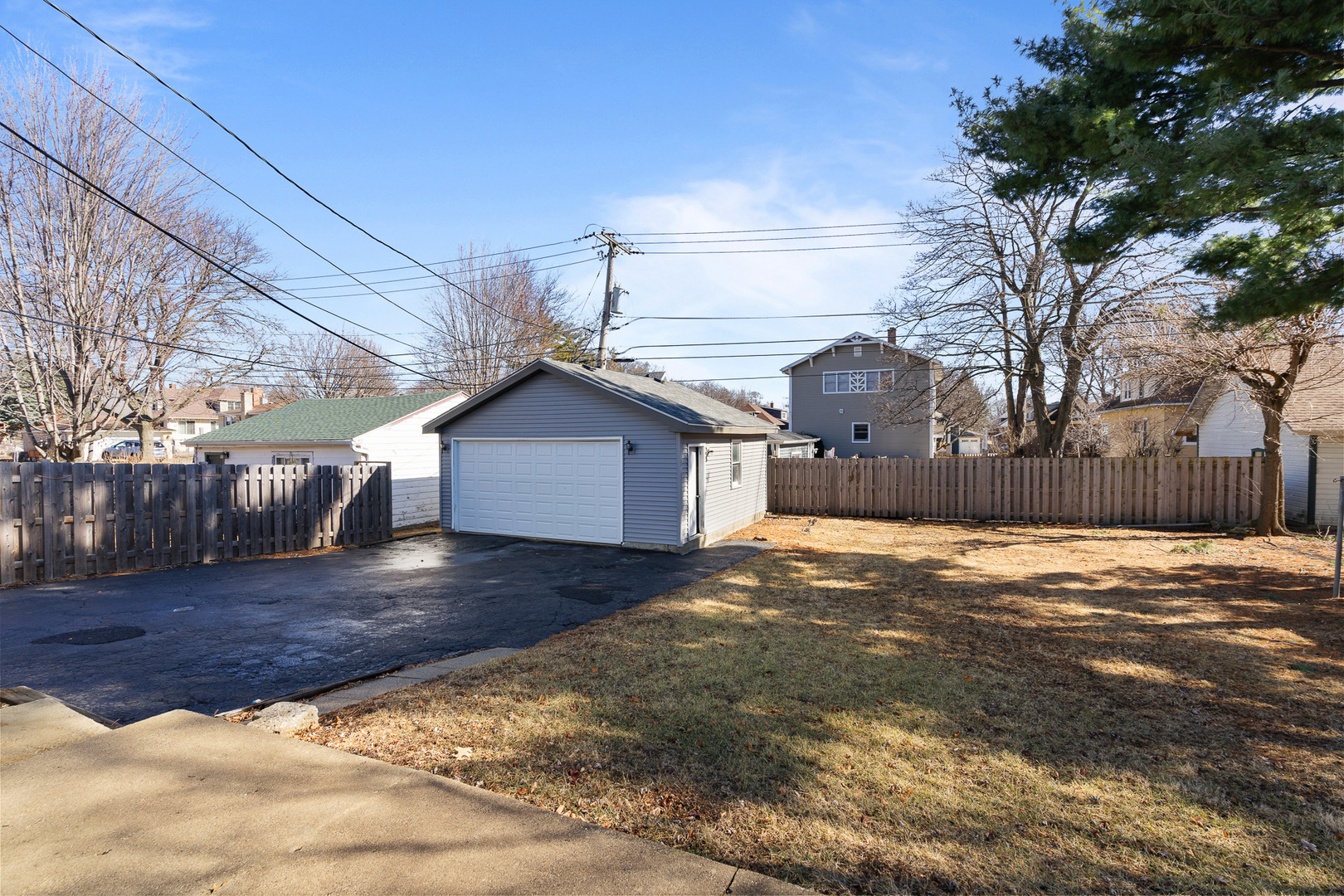411 N Arlington Heights Road Property Photo 23