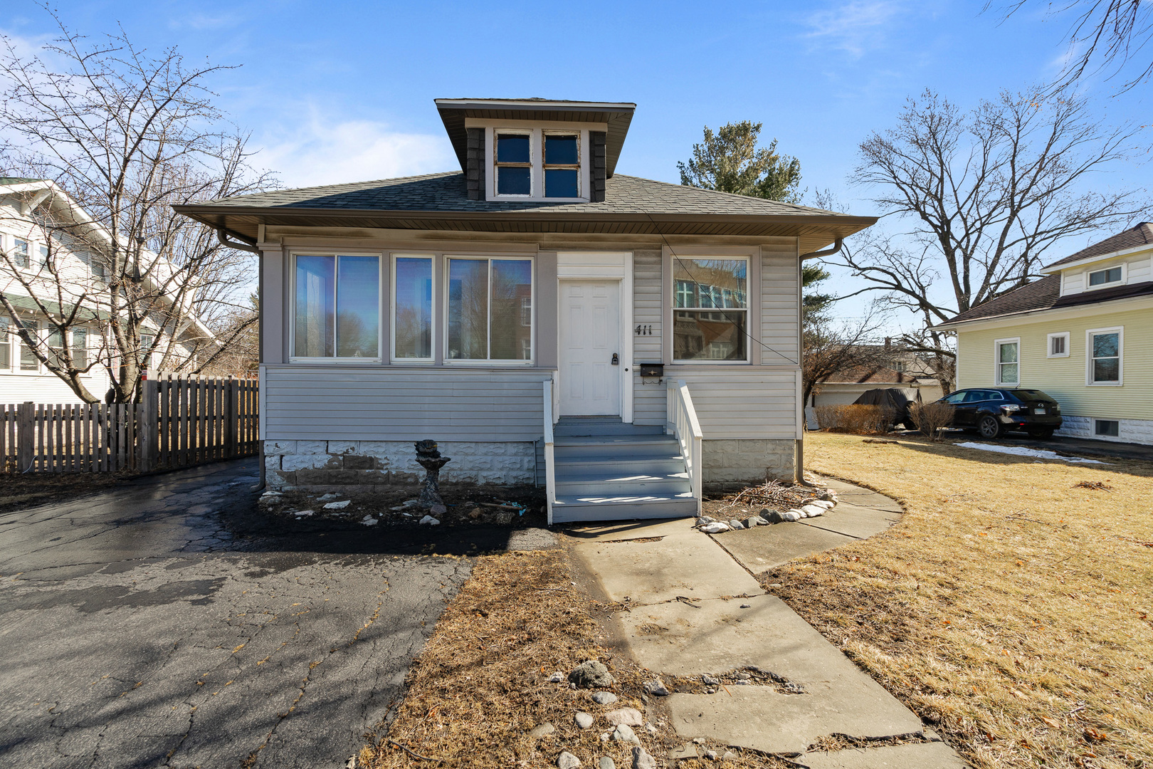 411 N Arlington Heights Road Property Photo 24