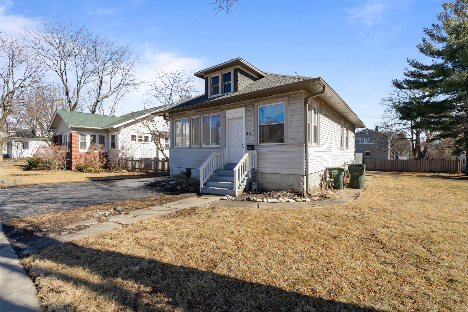 411 N Arlington Heights Road Property Photo 26