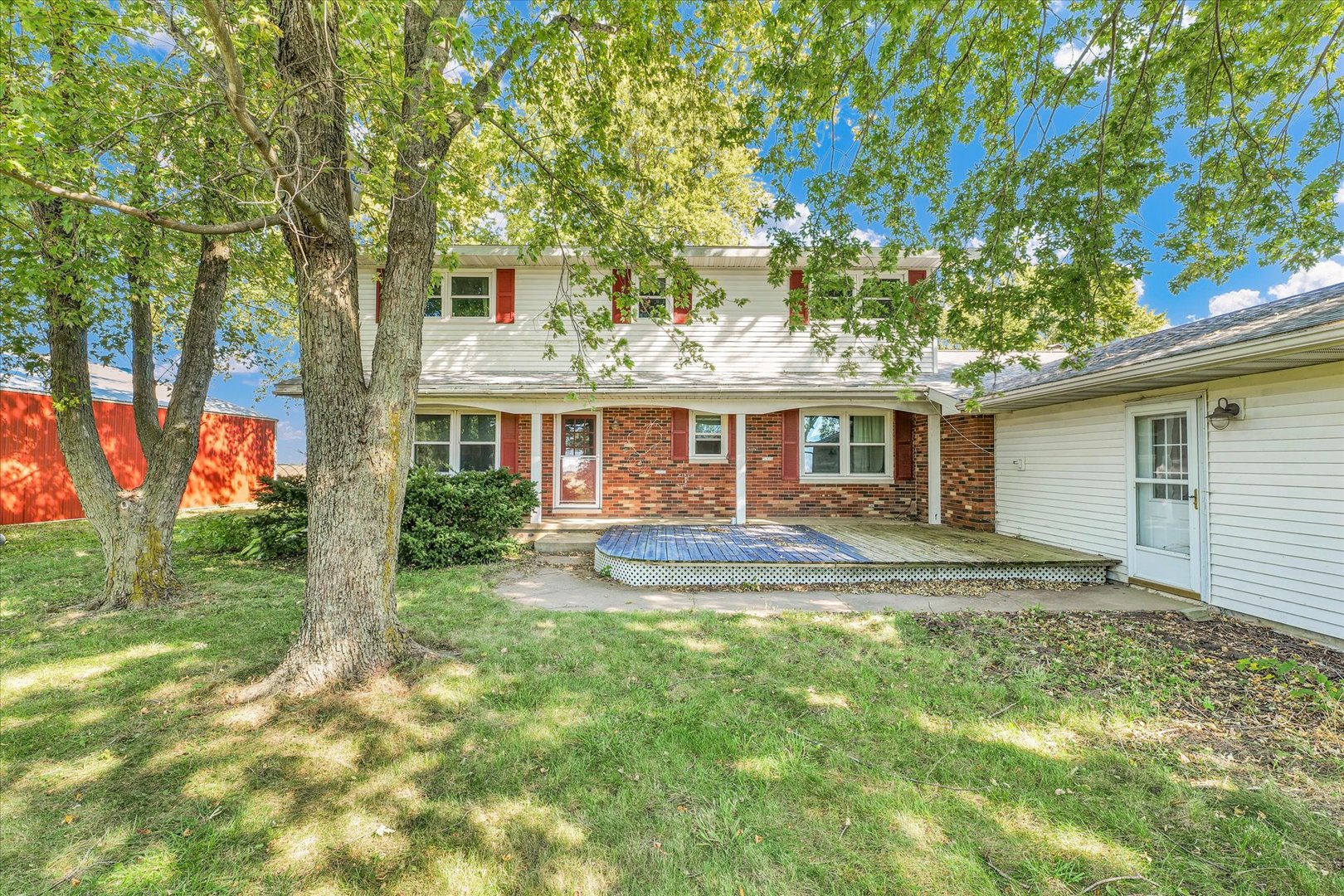 910 Cr 2200 Road Property Photo 3