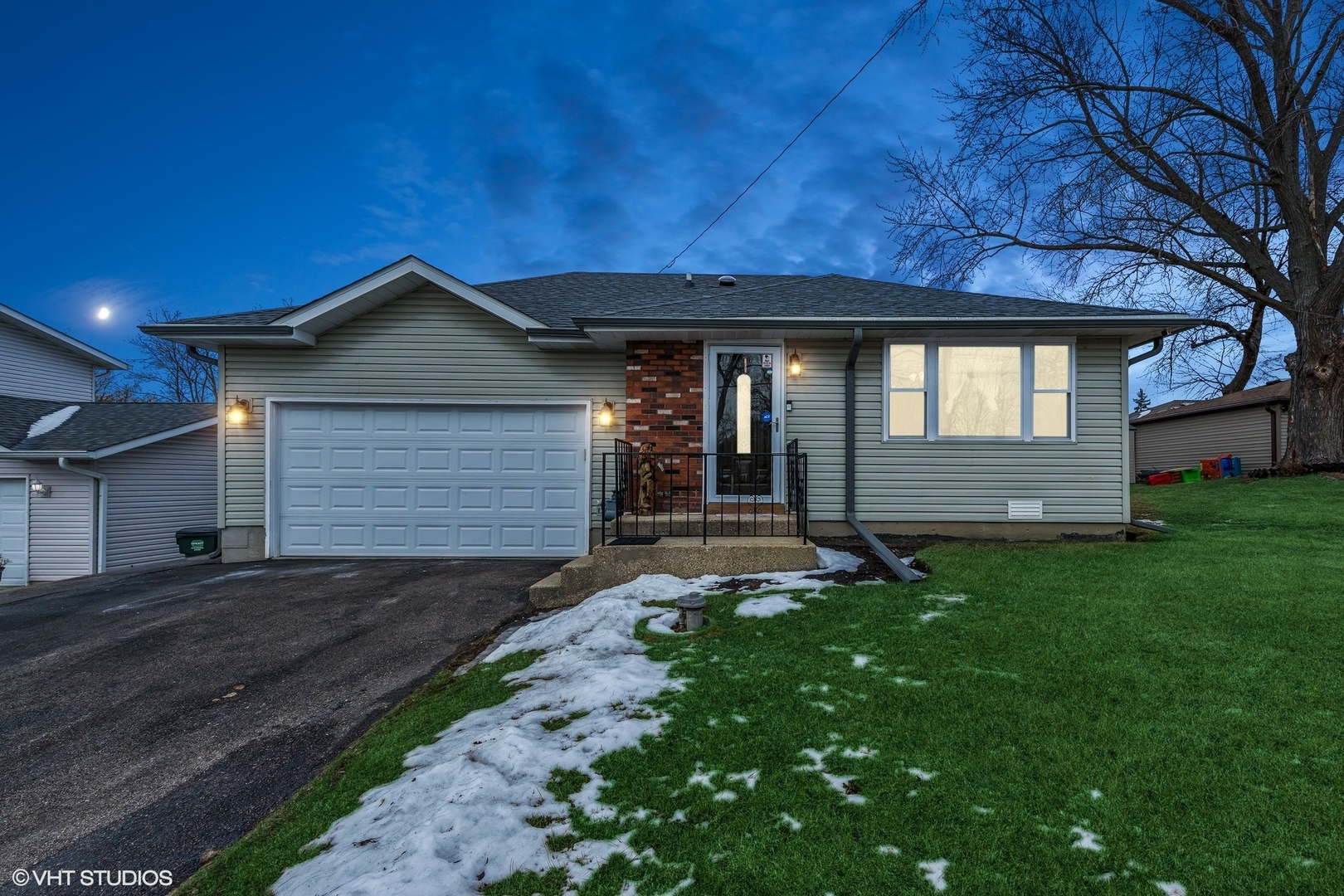 22114 W Loon Drive Property Photo