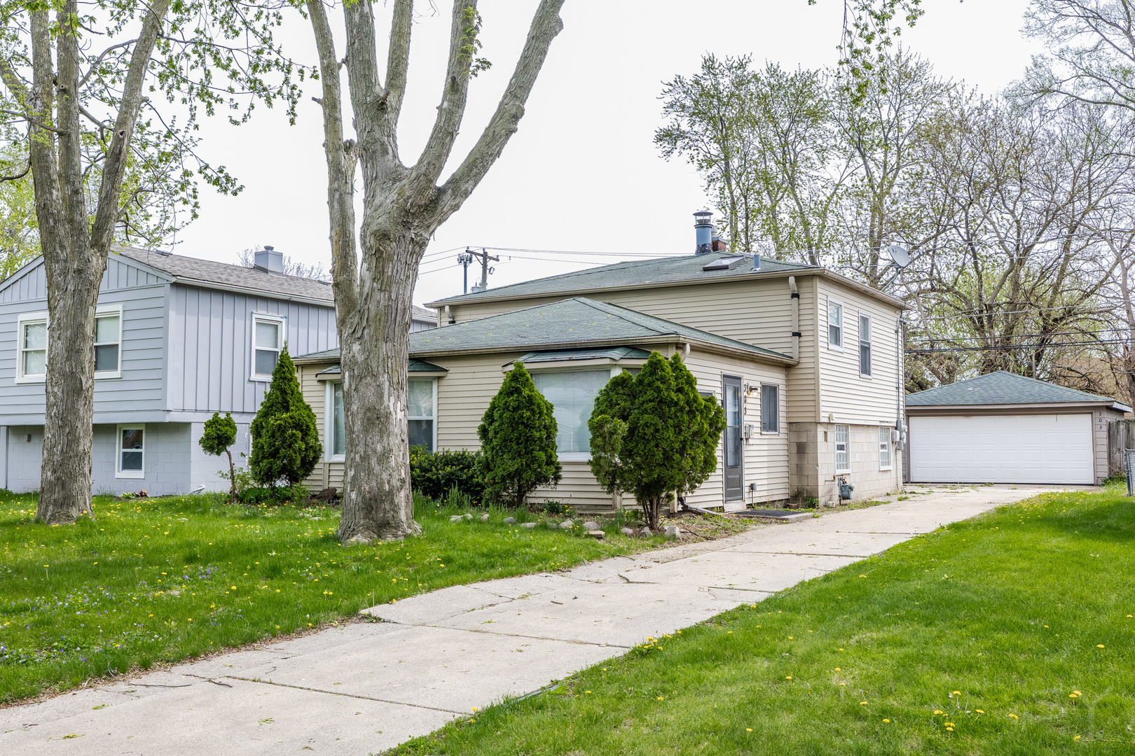 303 Merrill Avenue Property Photo 3