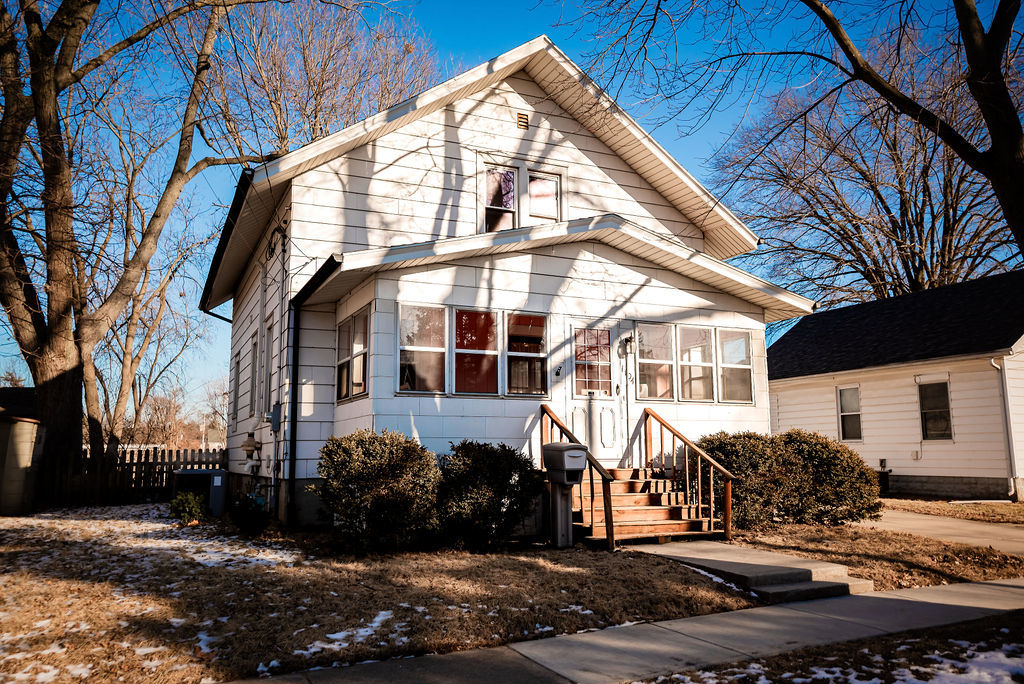 1104 S Lee Street Property Photo