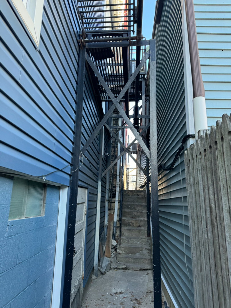 1651 W 21st Street Property Photo 5