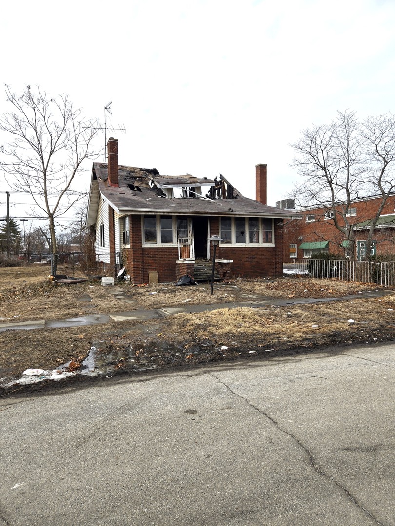 15410 S MARSHFIELD Avenue Property Photo 1