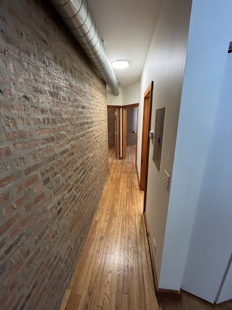 1635 W Pratt Boulevard 2n Property Photo 11