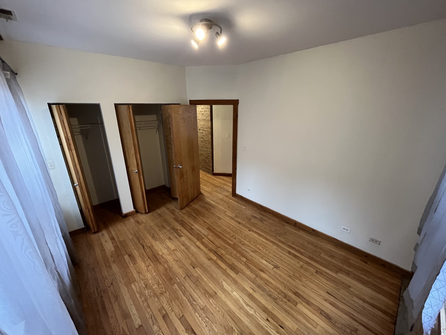 1635 W Pratt Boulevard 2n Property Photo 15