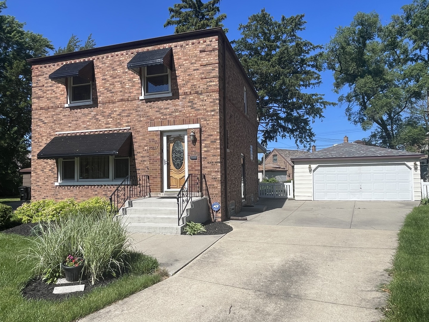10757 S Peoria Street Property Photo
