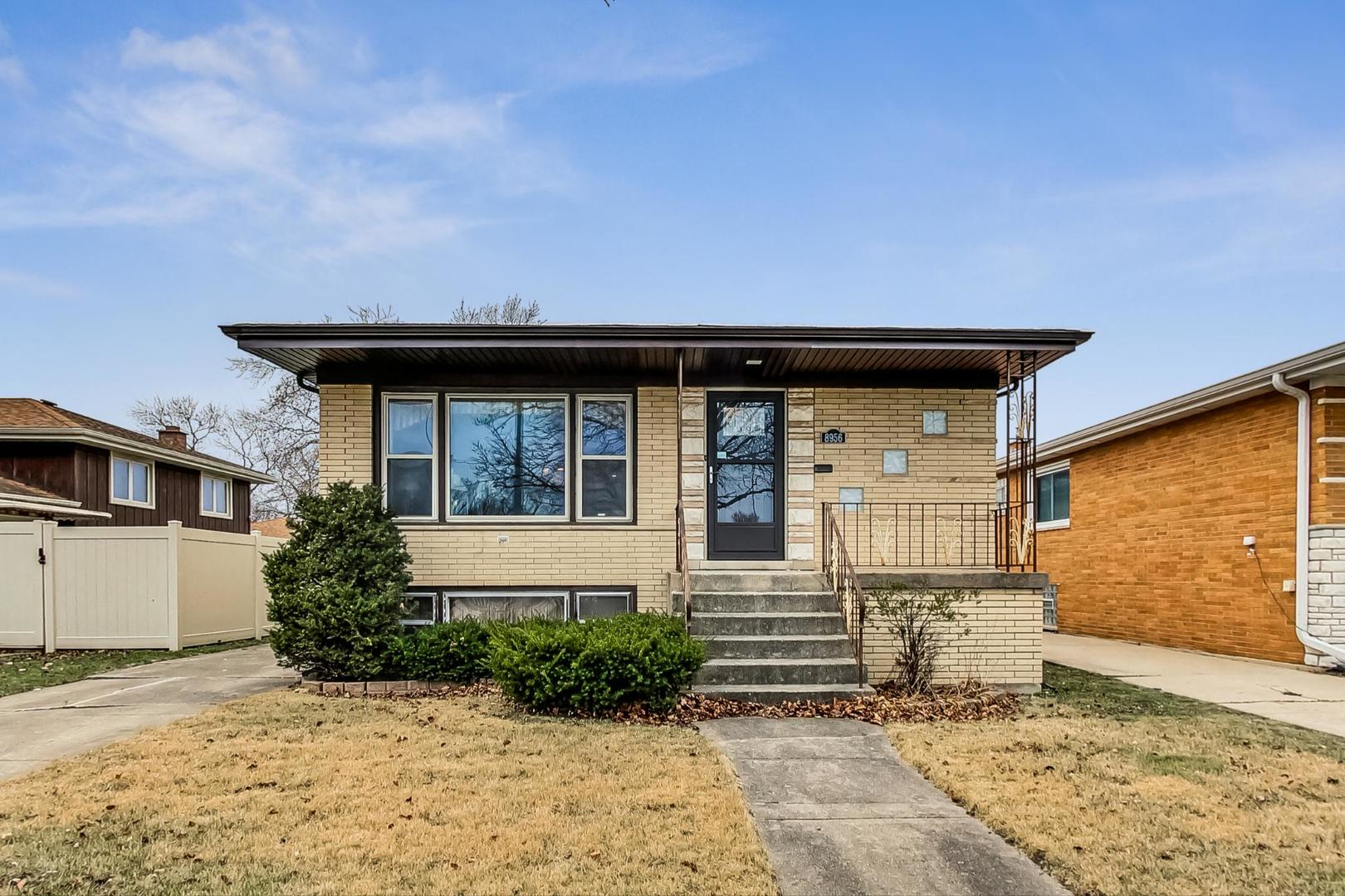 8956 S Mozart Avenue Property Photo