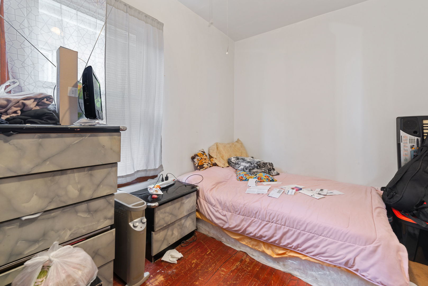 4034 S Francisco Avenue Property Photo 11