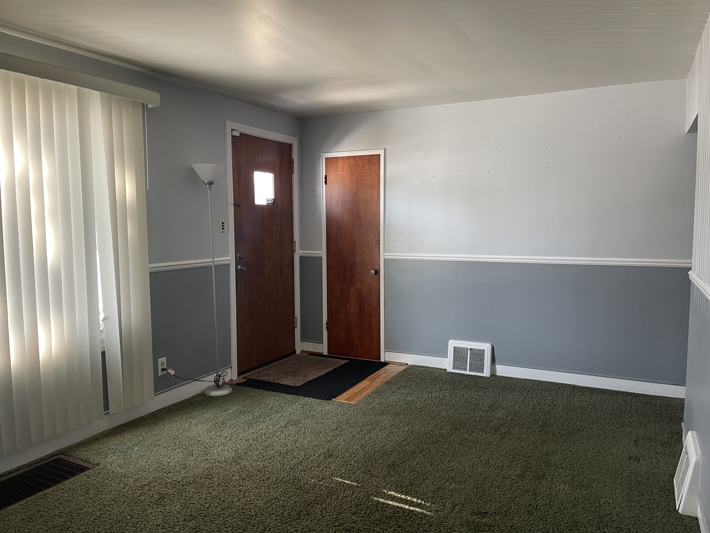 3216 178th Street Property Photo 3