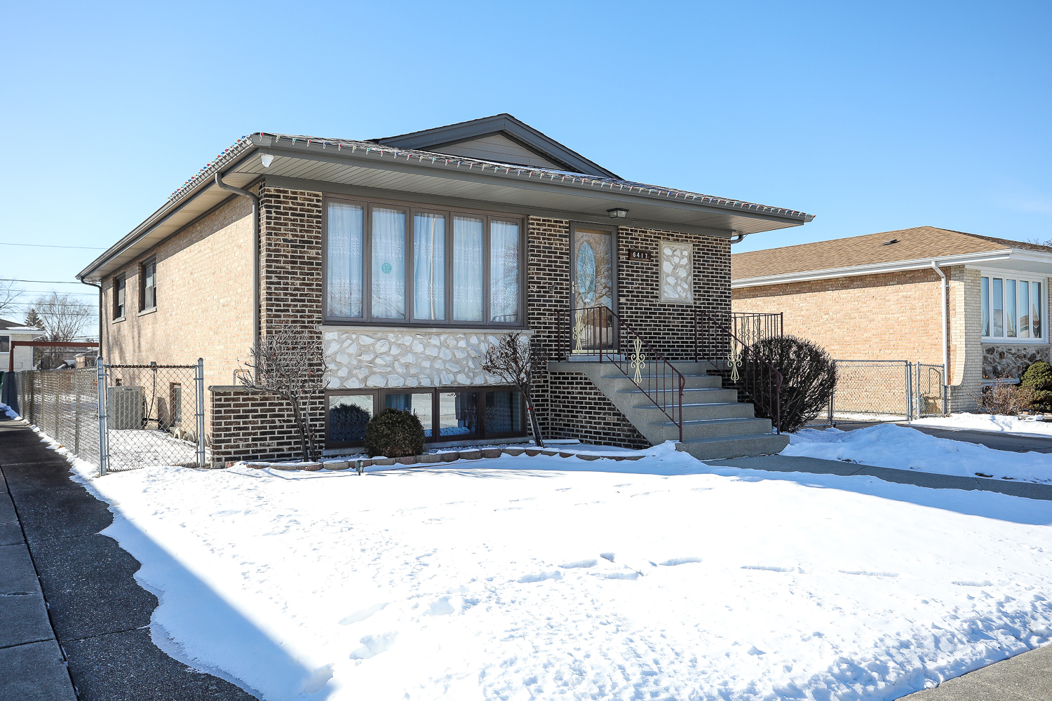 6417 W 84th Place Property Photo