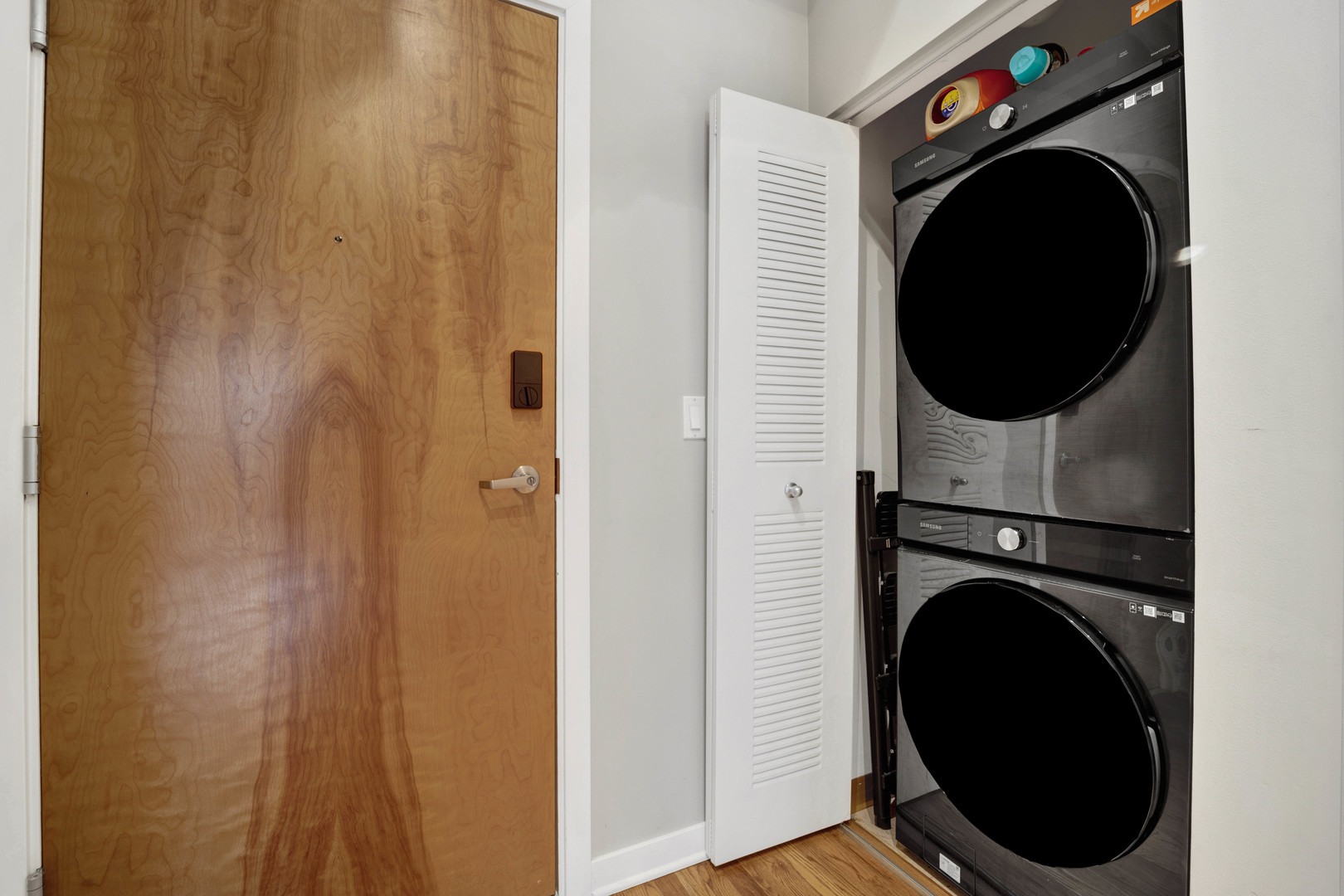 1110 W 15th Street 327 Property Photo 13