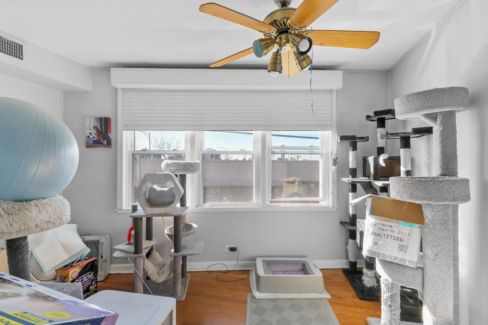 7124 W Higgins Avenue Property Photo 15