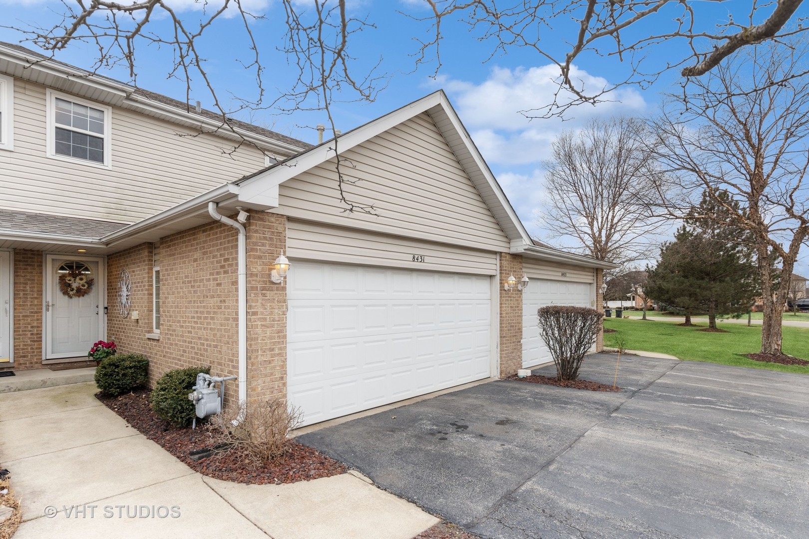 8431 Stratford Dr Property Photo