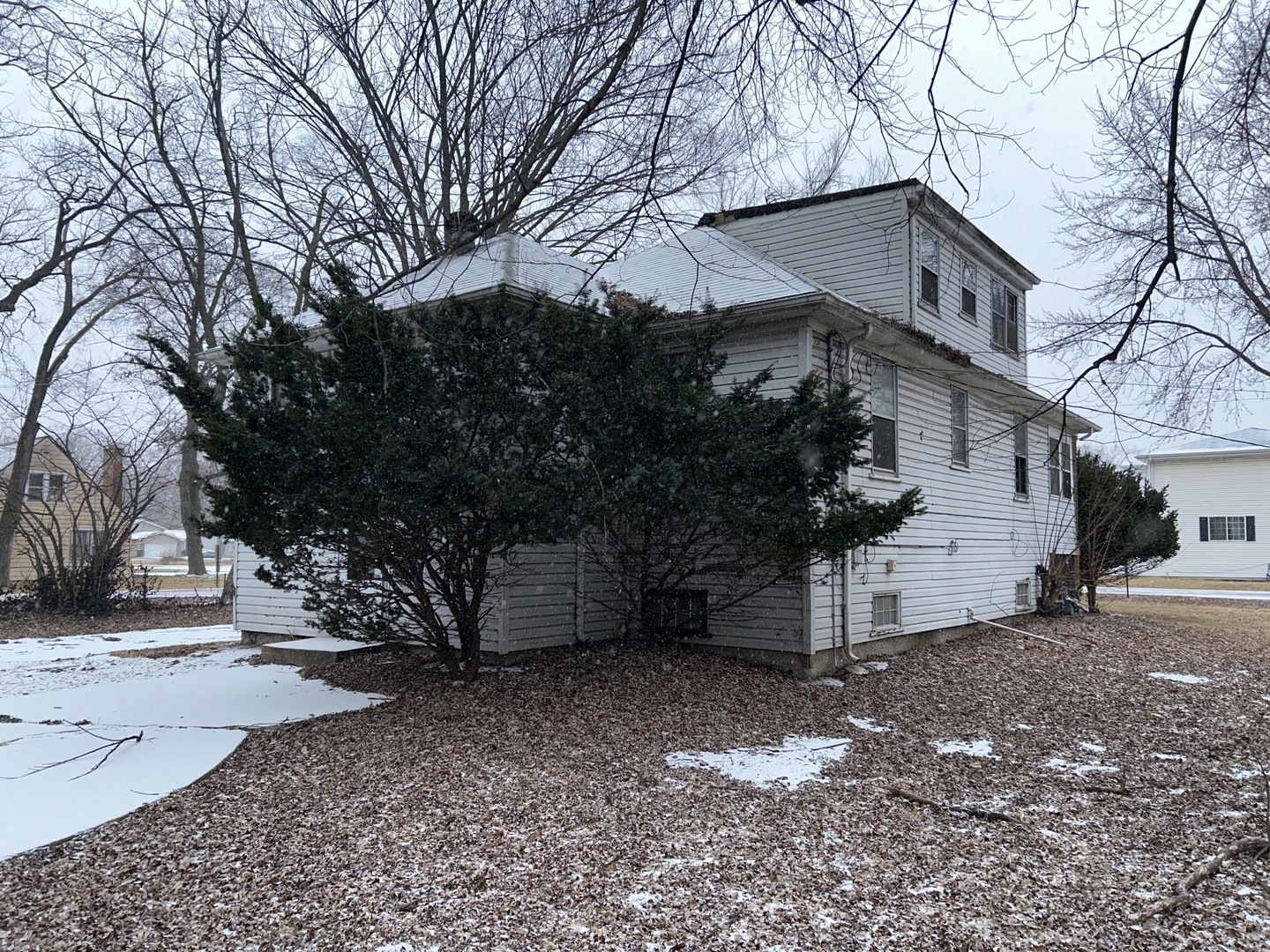 3417 W 161st Street Property Photo 4