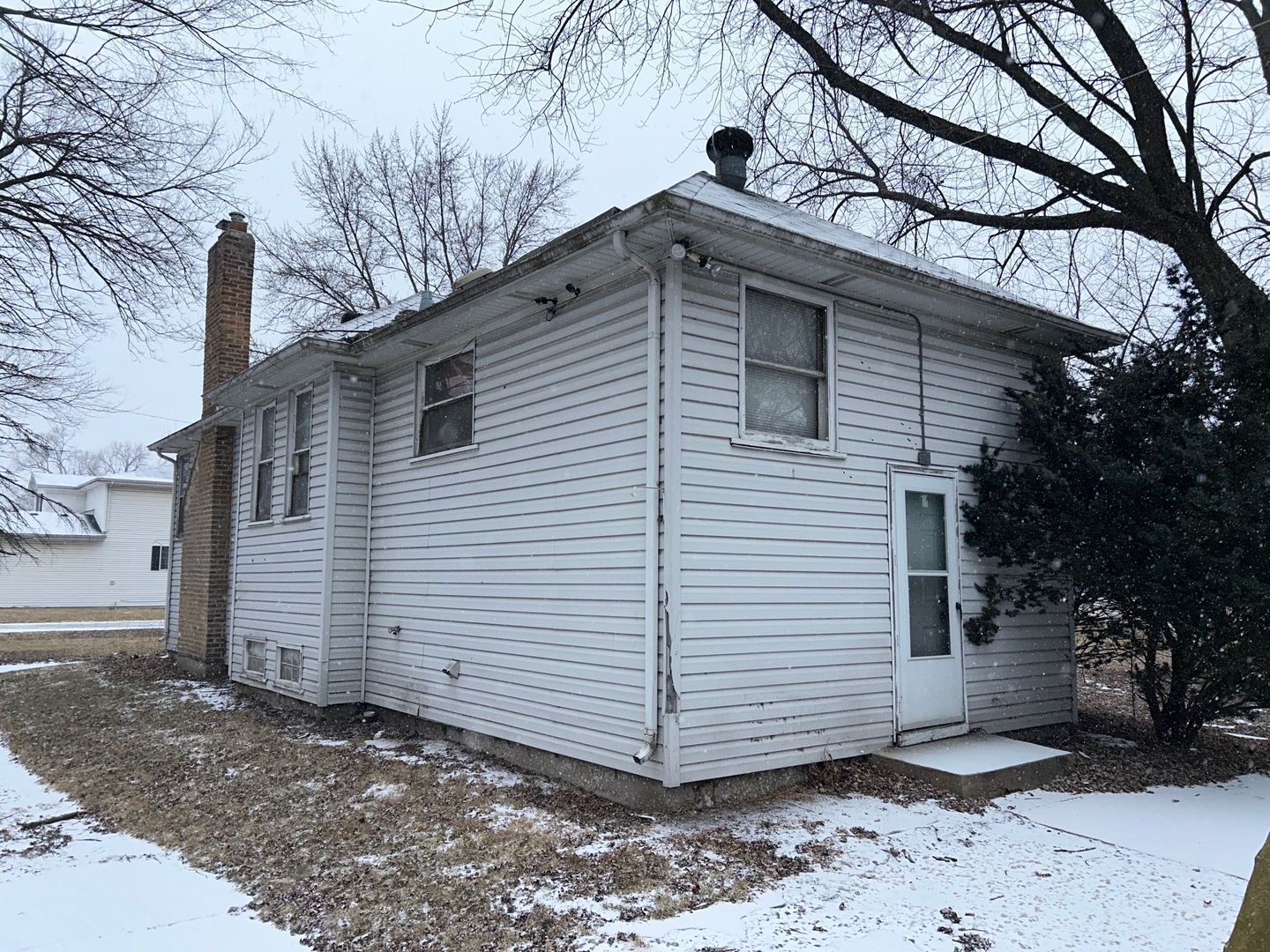 3417 W 161st Street Property Photo 5