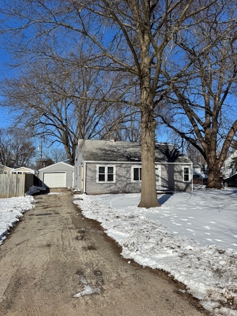 142 Winona Drive Property Photo