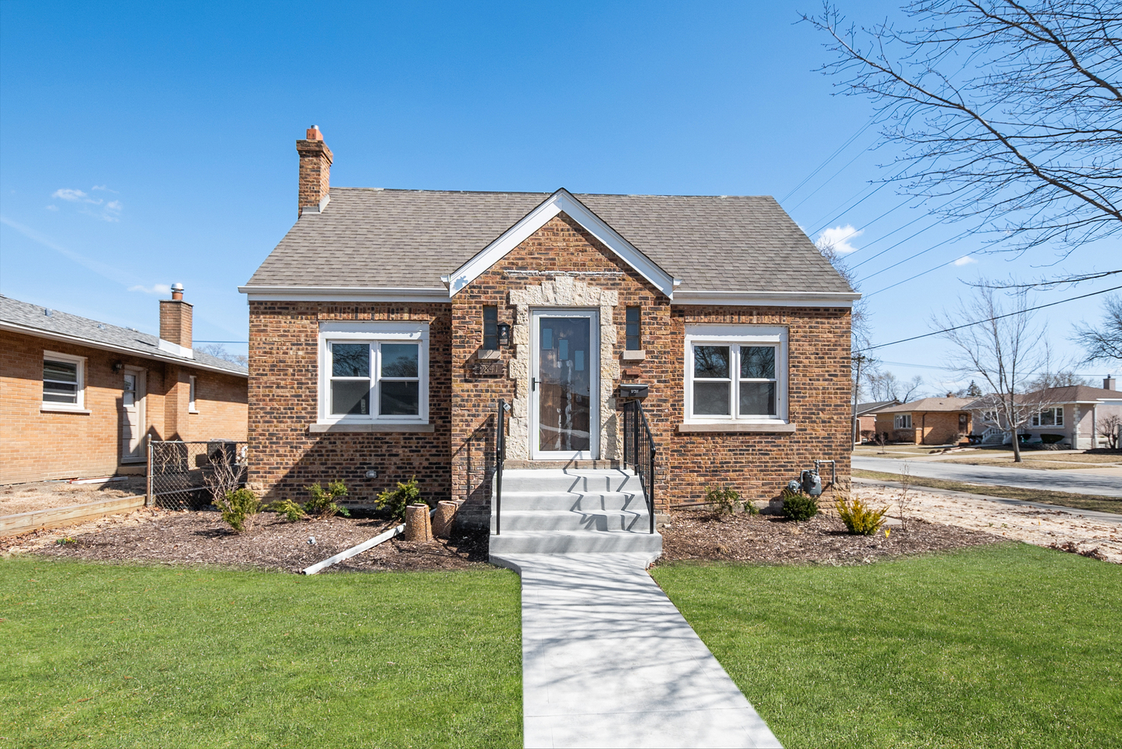 9841 Cook Avenue Property Photo
