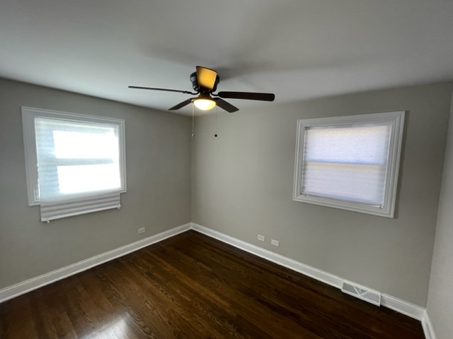 9720 S Emerald Street Property Photo 7