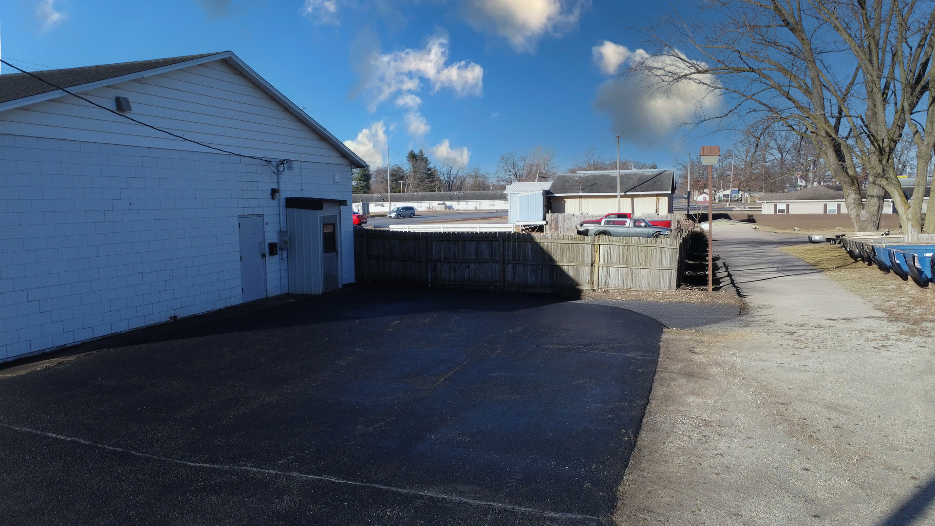 304 W Walnut Street Property Photo 9