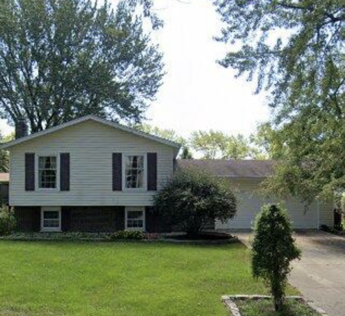 817 Tamarack Drive Property Photo
