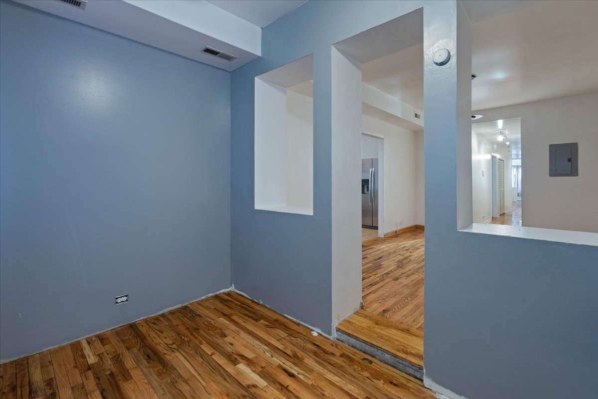 642 E 51st Street 1e Property Photo 9
