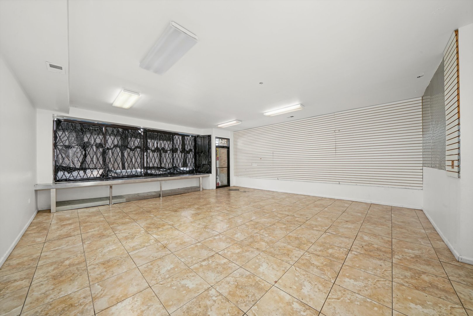 2641 W 79th Street Property Photo 3