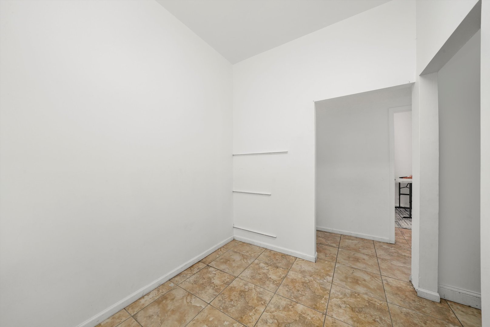 2641 W 79th Street Property Photo 6